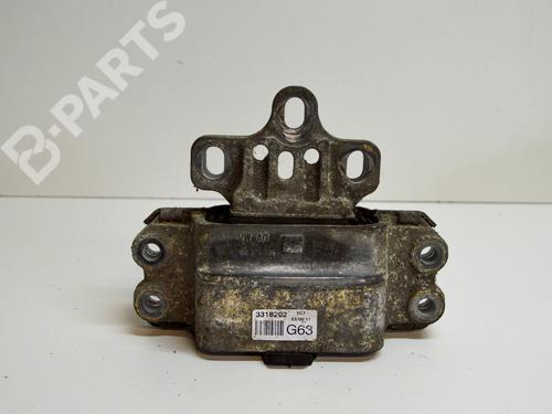 Used Crossmember VW PASSAT B7 Variant (365) 2.0 TDI (140 hp) 10620671