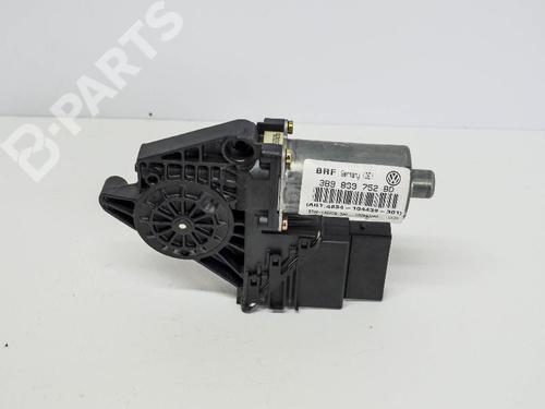 Moteur de lève-vitre arrière droit VW PASSAT B5.5 Variant (3B6) 1.9 TDI (130 hp) 6493838