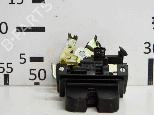 Used Tailgate lock SKODA SUPERB II (3T4) 2.0 TDI (170 hp) 6484924