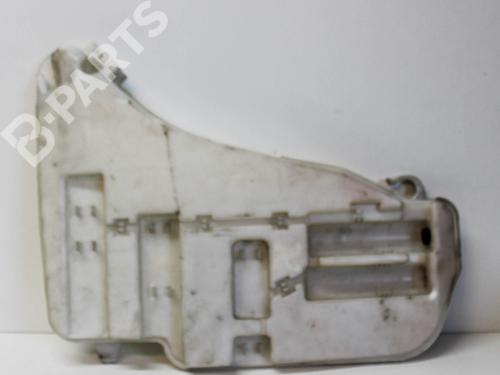 Used Windscreen washer tank BMW 5 (F10) 535 i xDrive (306 hp) 10620196