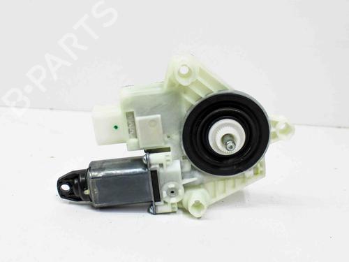 Used Left rear window motor BMW 5 (G30, F90) 530 e Plug-in Hybrid (252 hp) 16949153