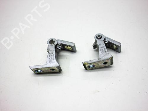 Used Hinge/Door check strap AUDI Q3 (8UB, 8UG) 2.0 TFSI quattro (200 hp) 28823417