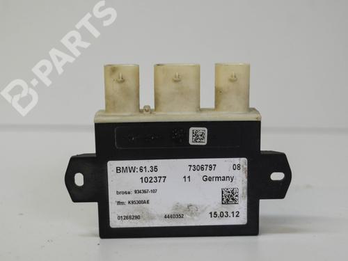 Module électronique BMW 5 (F10) 535 i (306 hp) 8851091