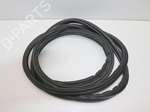 rubber-door-seal-skoda-superb-ii-3t4-2008-2009-2010-2011-2012-2013-2014-2015-34216725 main image