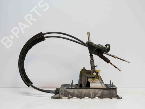 Used Gear lever VW TOURAN (1T1, 1T2) 2.0 TDI (140 hp) 6500281