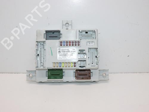 Used Fuse box Fuse box 38707414 38707414