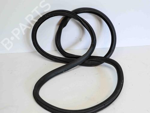 Used Rubber door seal SEAT LEON (5F1) 2.0 TDI (150 hp) 14691842