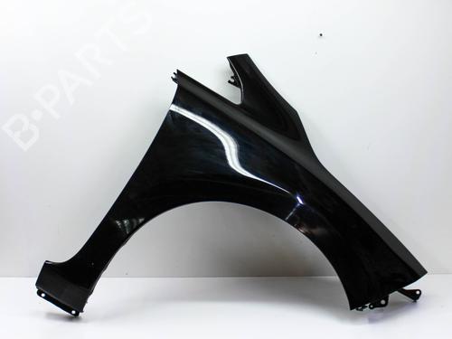 Used Right front fenders NISSAN LEAF (ZE0) Electric (109 hp) 21591608