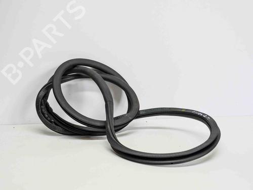 Gummiliste SEAT EXEO (3R2) 2.0 TDI (143 hp) 14687307