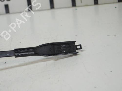 Front windshield wiper arm BMW 3 Touring (E91) 318 i | BP14672682C143 