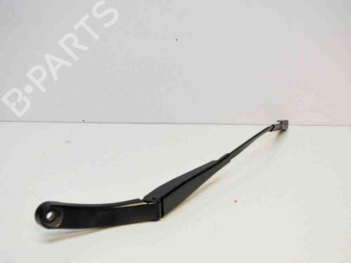 Used Front windshield wiper arm AUDI A3 Sportback (8VA, 8VF) 1.4 TSI (150 hp) 14689344