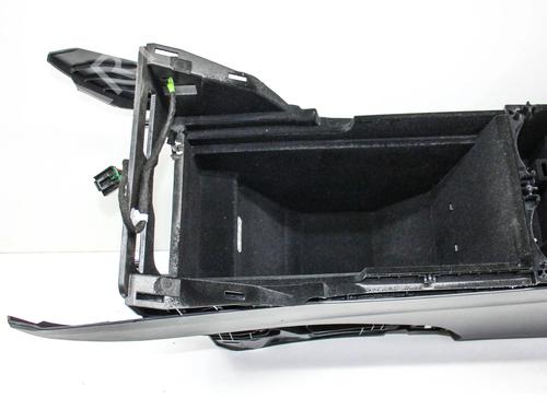 Console centrale TESLA MODEL Y (5YJY) EV Performance All-wheel Drive | BP28823005I22  - Image 10