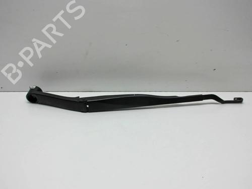 Used Front windshield wiper arm Front windshield wiper arm 26550029 26550029