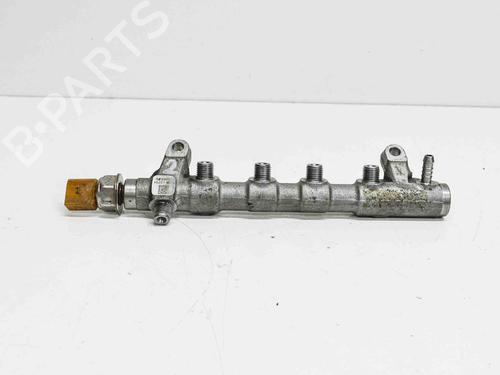 Used Injection rail VW TIGUAN (5N_) 2.0 TDI (110 hp) 6489987