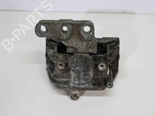 Used Engine mount VW PASSAT B7 Variant (365) 2.0 TDI (140 hp) 6496518