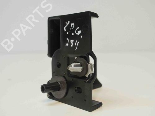 Rear bumper bracket FORD KUGA II (DM2) 1.5 TDCi | BP6482936C159