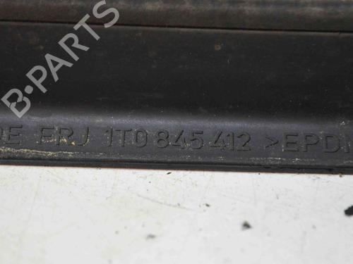 Front right quarter glass VW TOURAN (1T1, 1T2) 1.9 TDI | BP6532211C112 