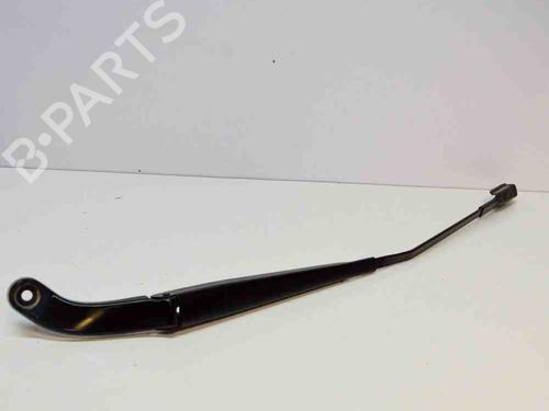 Used Front windshield wiper arm AUDI A3 Sportback (8VA, 8VF) 1.4 TSI (150 hp) 14689309