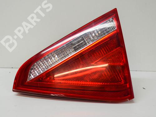 Luz central de freno AUDI A5 Sportback (8TA) 2.0 TDI (143 hp) 8T0945094