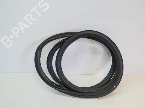 Used Rubber door seal AUDI A3 Limousine (8VS, 8VM) 1.5 TFSI (150 hp) 14670728