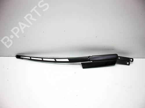Used Front windshield wiper arm AUDI Q7 (4LB) 3.0 TFSI quattro (280 hp) 30544346