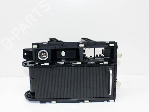 Used Cup/Object holder VW ARTEON (3H7, 3H8) 2.0 TSi 4motion (272 hp) 28821821