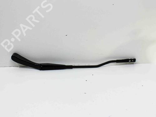 Used Front windshield wiper arm Front windshield wiper arm 28821242 28821242
