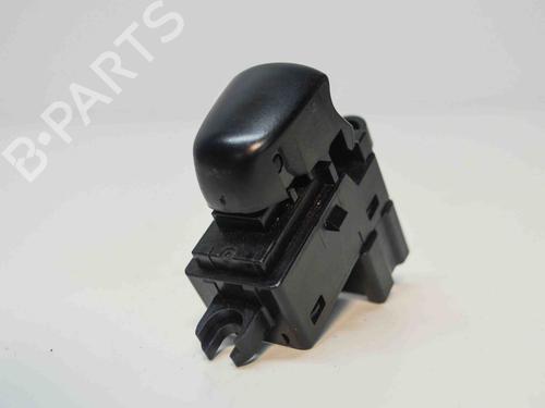 Used Right rear window switch NISSAN JUKE (F15) 1.5 dCi (110 hp) 6482594
