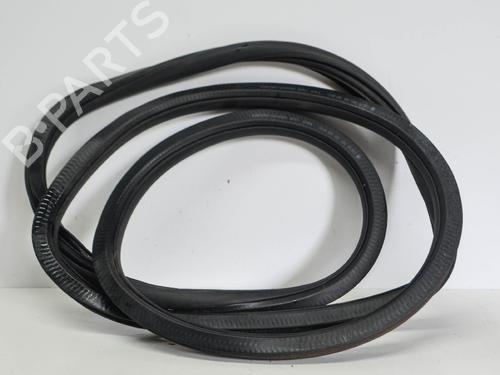Used Rubber door seal SKODA OCTAVIA II Combi (1Z5) 1.8 TSI 4x4 (160 hp) 14671619