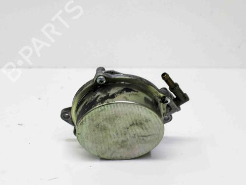 Used Vacuum pump AUDI A5 (8T3) 2.7 TDI (190 hp) 19130125
