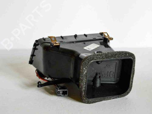 Używane Kratka nawiewu VW TOUAREG (7P5, 7P6) 3.0 V6 TDI (245 hp) 14687422