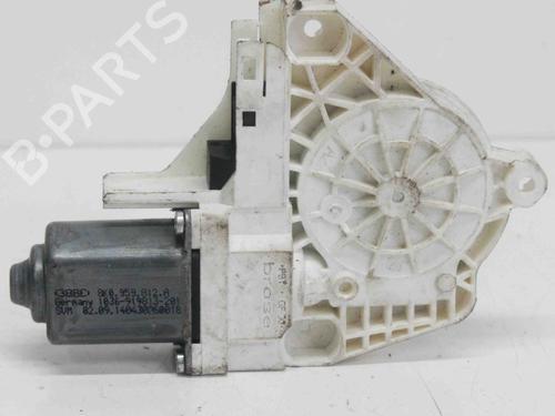 Used Right rear window motor AUDI Q5 (8RB) 2.0 TDI (190 hp) 7913562