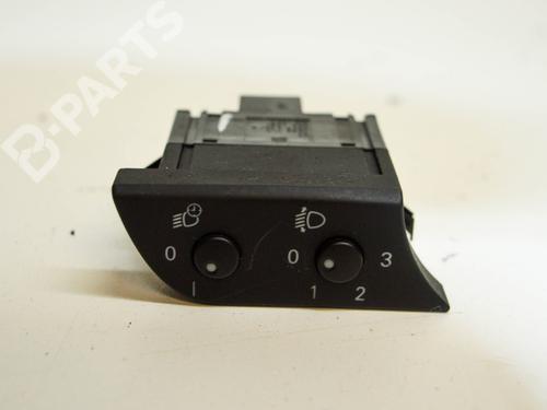 Used Switch SEAT EXEO (3R2) 2.0 TDI (143 hp) 8347861