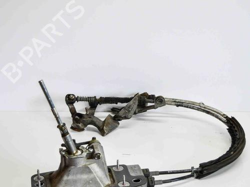 Used Gear lever VW TOURAN (1T1, 1T2) 1.9 TDI (100 hp) 6487979