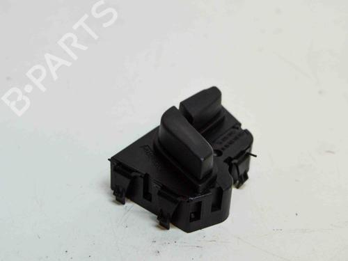 Used Switch MERCEDES-BENZ C-CLASS T-Model (S204) C 220 CDI (204.202) (170 hp) 6485163