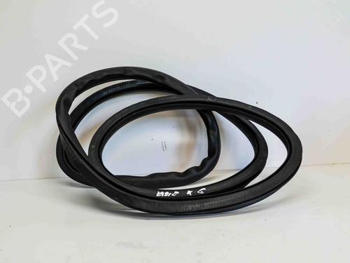 Used Rubber door seal SEAT LEON (5F1) 2.0 TDI (150 hp) 14691841