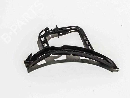 Używane Mocowanie zderzaka tylnego VW PASSAT B7 (362) 2.0 TDI (140 hp) 14684228