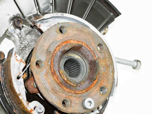 Used Left rear steering knuckle VW TOUAREG (7P5, 7P6) 3.0 V6 TDI (262 hp) 14682733