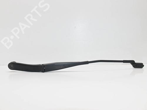 front-windshield-wiper-arm-jeep-renegade-suv-bu-b1-bv-2014-36565307 main image