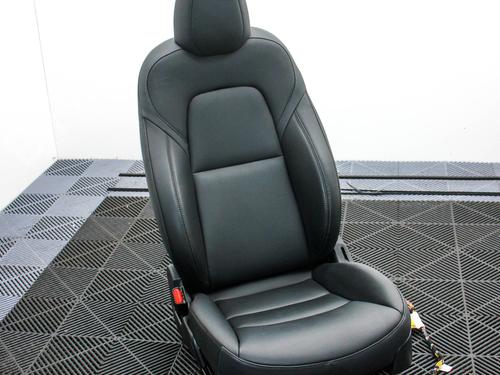 Used Left front seat TESLA MODEL Y (5YJY) EV Performance All-wheel Drive (534 hp) 28822672