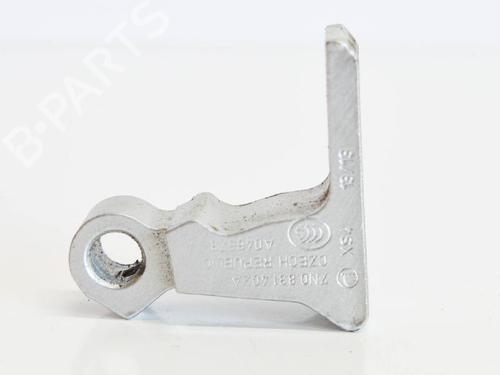 Used Hinge/Door check strap SKODA OCTAVIA III (5E3, NL3, NR3) 1.6 TDI (90 hp) 14685991