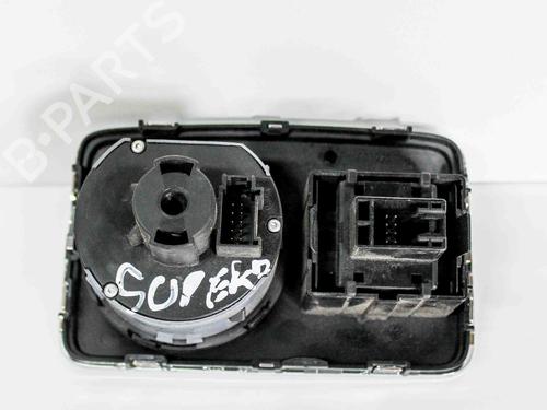 Used Electronic module SKODA SUPERB I (3U4) 1.9 TDI (101 hp) 7912159