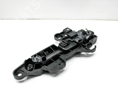 Front left exterior door handle TESLA MODEL Y (5YJY) EV Performance All-wheel Drive | BP28823056C128 