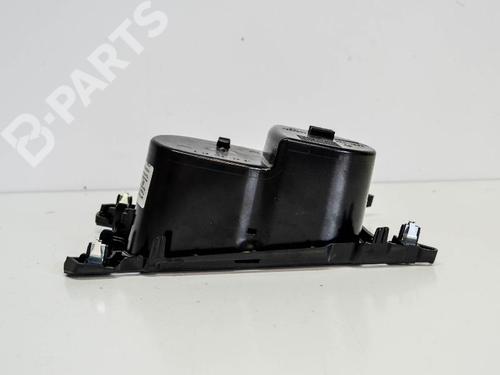 Cup/Object holder MERCEDES-BENZ CLA Coupe (C117) CLA 220 CDI / d (117.303) | BP6499587I37 
