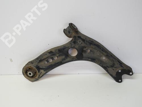 Used Right front suspension arm VW GOLF VII (5G1, BQ1, BE1, BE2) 1.4 TSI (140 hp) 7673543