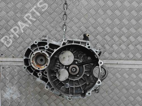 Używane Skrzynia biegów VW PASSAT B6 (3C2) 2.0 TDI (140 hp) 10529765