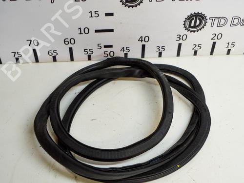 Used Rubber door seal AUDI A4 B7 Avant (8ED) 2.0 TDI 16V (140 hp) 14672103