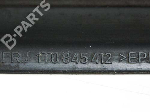 Front right quarter glass VW TOURAN (1T1, 1T2) 1.9 TDI | BP8852420C112 