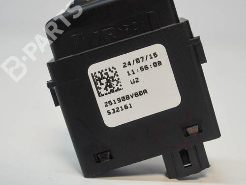 Switch NISSAN JUKE (F15) 1.5 dCi | BP6482598I30 