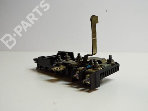 Used Fuse box MERCEDES-BENZ A-CLASS (W176) A 180 CDI / d (176.012) (109 hp) 6482345